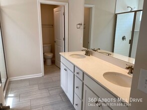 360 Abbots Ml Dr in Raleigh, NC - Building Photo - Building Photo