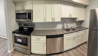 1575 W Street Rd in Warminster, PA - Building Photo