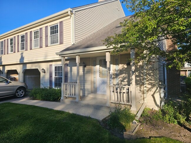 property at 2662 College Hill Cir