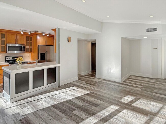 9766 SW 138th Ave in Miami, FL - Building Photo - Building Photo