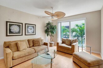 235 NE 1st St, Unit 404 in Delray Beach, FL - Building Photo - Building Photo