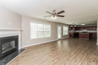 210 Overlook Ct in Dallas, GA - Building Photo - Building Photo