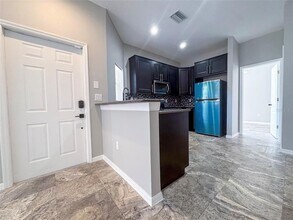 12837 Kings Crossing Dr in Gibsonton, FL - Building Photo - Building Photo