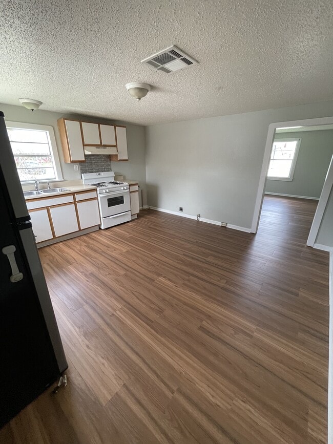 2107 Montesquieu St in Chalmette, LA - Building Photo - Building Photo