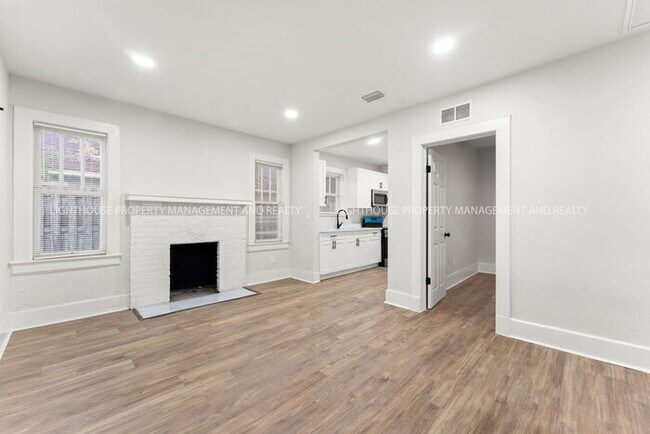 2748 Ernest St in Jacksonville, FL - Building Photo - Building Photo