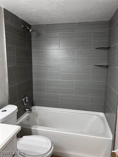 639 SE 13th Ave in Cape Coral, FL - Building Photo - Building Photo