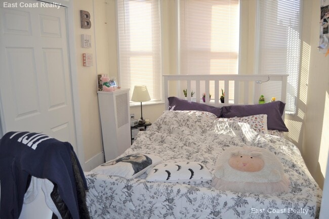 879 Beacon St in Boston, MA - Foto de edificio - Building Photo