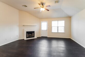 4522 Marquis Ave in Baytown, TX - Building Photo - Building Photo