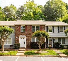 5504 Richland St in Greensboro, NC - Building Photo