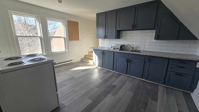 97 Alma St in Moncton, NB - Building Photo - Building Photo