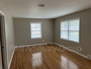 3533 SW 9th St in Topeka, KS - Building Photo - Building Photo