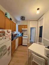 38 Hemenway St, Unit 27 in Boston, MA - Foto de edificio - Building Photo