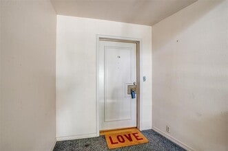 2301 Ridgmar Plaza in Fort Worth, TX - Building Photo - Building Photo