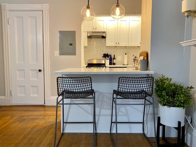 426 Marlborough St, Unit 4 in Boston, MA - Foto de edificio - Building Photo