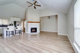 1321 Clover Dr in Allen, TX - Foto de edificio - Building Photo