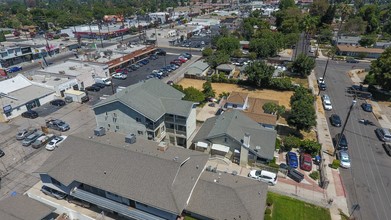 8813 Canby Ave in Northridge, CA - Building Photo - Building Photo