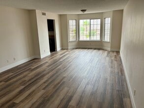1316 Wheatland Way in Las Vegas, NV - Building Photo - Building Photo