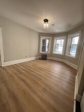 38 Hemenway St, Unit 28 in Boston, MA - Building Photo - Building Photo