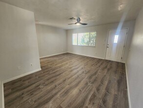 6809 Copper Mountain Rd in Twentynine Palms, CA - Building Photo - Building Photo