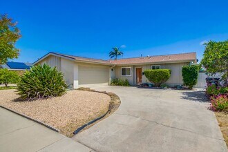8851 Sovereign Rd in San Diego, CA - Building Photo - Building Photo