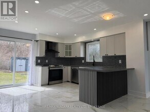 42 Hemlock St in St Catharines, ON - Building Photo - Building Photo