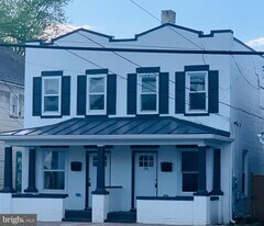 726 N Queen St in Martinsburg, WV - Building Photo