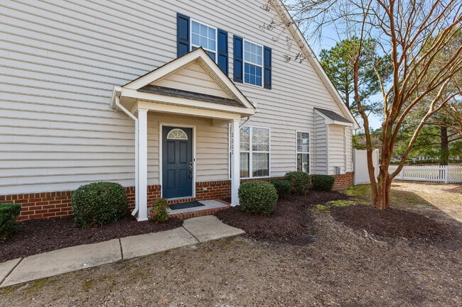 2002 Livingston St in Suffolk, VA - Building Photo - Building Photo