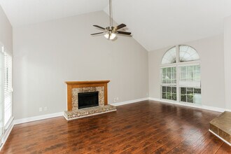 6602 Pecanwood Dr in Arlington, TX - Building Photo - Building Photo
