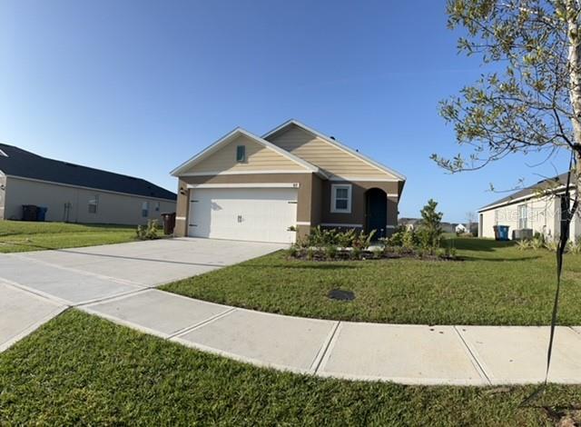 717 Brooklet Dr in Davenport, FL - Foto de edificio - Building Photo
