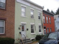 9 Robbins Ave in Troy, NY - Foto de edificio - Building Photo