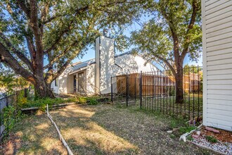 511 Post Oak Ln in Allen, TX - Building Photo - Building Photo