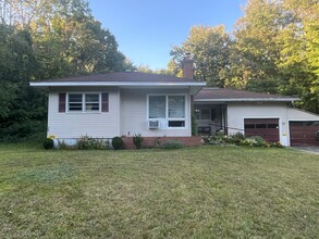 21 Prescott Heights Rd in Hooksett, NH - Building Photo - Building Photo