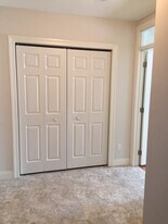 100 W 10th St in Dell Rapids, SD - Building Photo