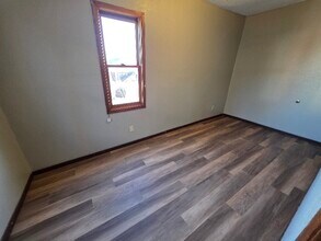 518 Rhomberg Ave, Unit 2 in Dubuque, IA - Building Photo - Building Photo