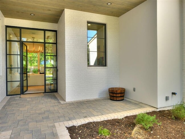 304 Westwood Terrace in Austin, TX - Foto de edificio - Building Photo