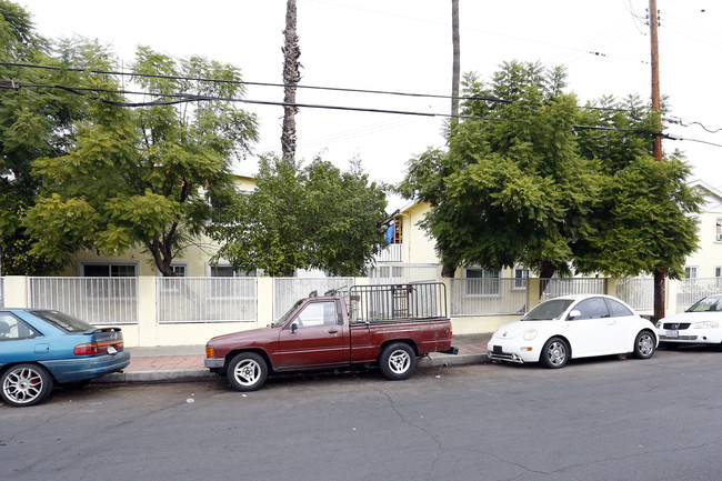 12733 Barbara Ann St in North Hollywood, CA - Building Photo - Building Photo