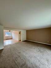 110 Losson Rd in Cheektowaga, NY - Building Photo - Building Photo