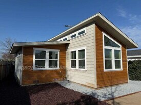 10753 Oakton Way in Rancho Cordova, CA - Building Photo