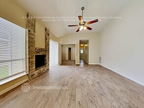 9203 Rippling Fields Dr in Houston, TX - Building Photo - Building Photo