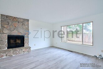 4547 NW Tumalo Ct in Portland, OR - Building Photo - Building Photo