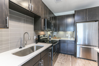 Crestview Commons Apartments in Austin, TX - Building Photo - Interior Photo