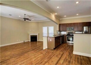 5330 Kiam St in Houston, TX - Building Photo - Building Photo