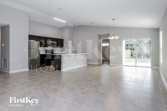 2661 SW Eastman St in Port St. Lucie, FL - Building Photo - Building Photo