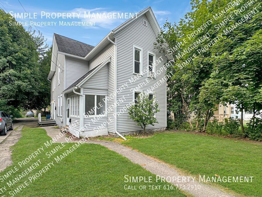 928 Chatham St NW in Grand Rapids, MI - Building Photo