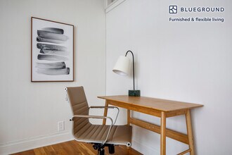 123 E 54th St in New York, NY - Building Photo - Building Photo