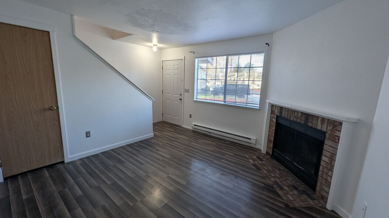 115 124th St SE in Everett, WA - Building Photo