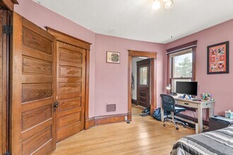 1203 Vilas Ave, Unit 2 in Madison, WI - Building Photo - Building Photo