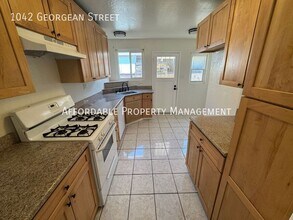 1042 Georgean St in Hayward, CA - Building Photo - Building Photo