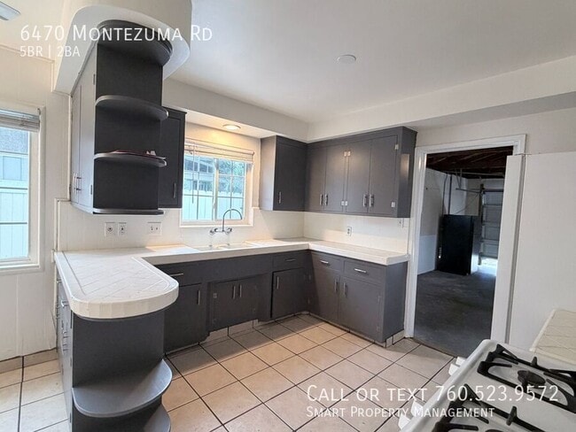 6470 Montezuma Rd in San Diego, CA - Building Photo - Building Photo