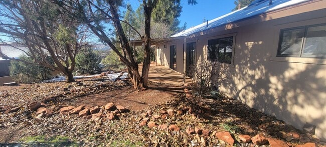 property at 30 Quartz Dr